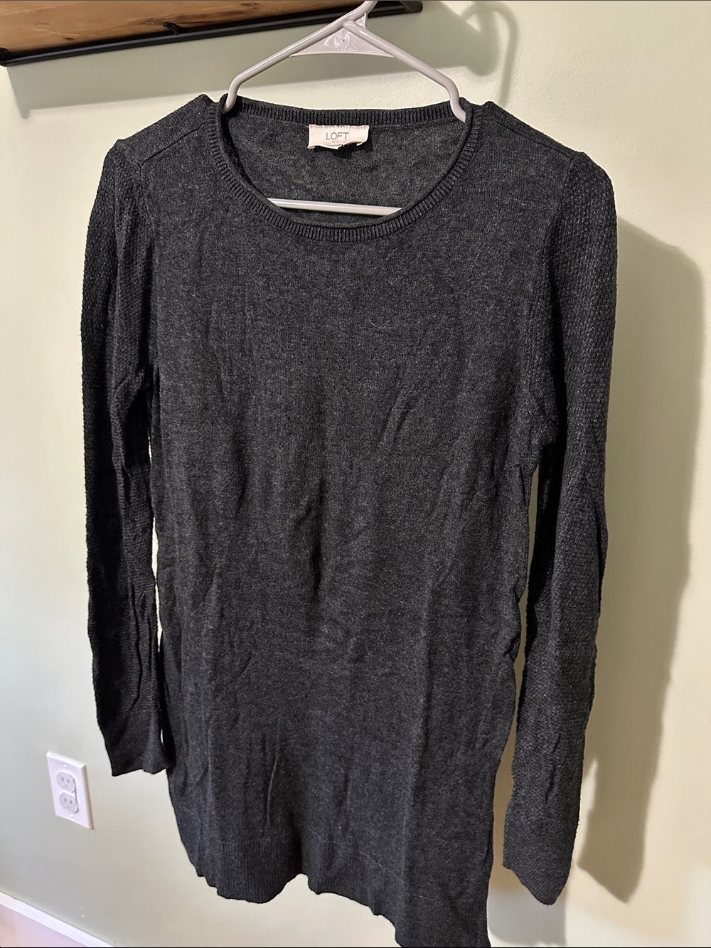LOFT Charcoal Crewneck Long Sleeve Knit Top